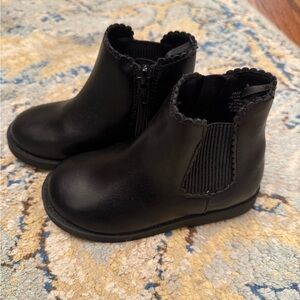 NWOT Old Navy Faux-Leather Chelsea Boots for Toddler Girls Size 9